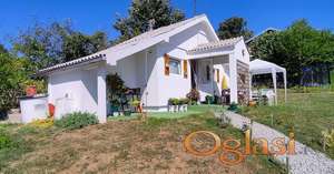 Avala, uknjižena renovirana zasebna kuća na 7a, termo fasada ..